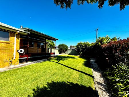 Home For Rent - Photo 5