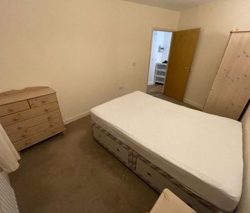 2 bedroom apartment to rent - Photo 6