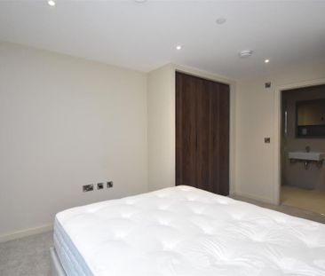 32 Waverley, Toft Green, York - Photo 3