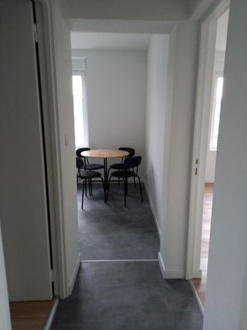 Location Appartement 2 pièces 46m² - Photo 3