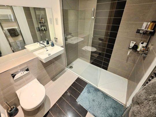 Aquarius Court – 2 Bed 2 Bathroom Flat - Photo 1