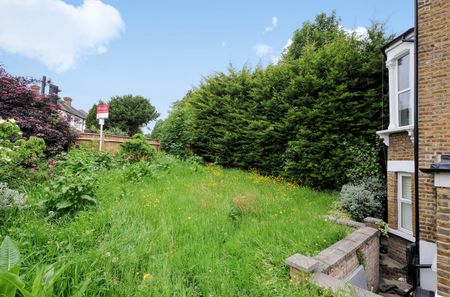 Ravensbourne Park, Catford, London, SE6 - Photo 5