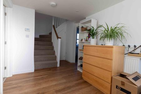 3 bedroom terraced house to rent - Photo 4