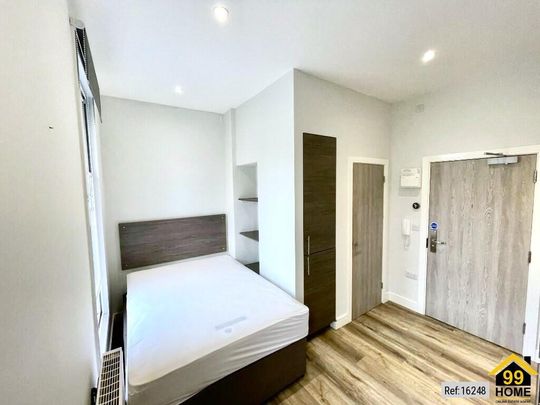 Studio to rent - Photo 1
