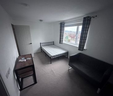 Bronwydd, Swansea, SA7 - Photo 1