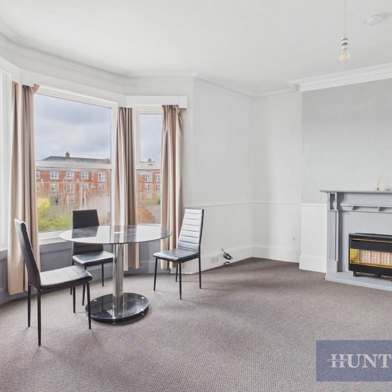 3 bedroom apartment to rent - Photo 1