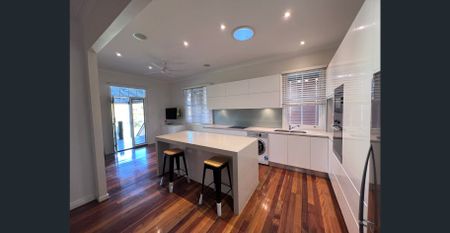 Student Accommodation - fully furnished with all bills included - Available NOW - Photo 5