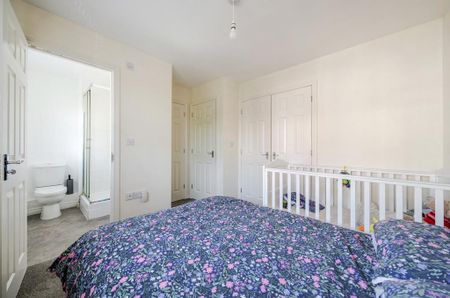 2 bedroom terraced house to rent - Photo 4