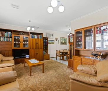 Spacious Family Living with Flexible Layout - Partially Furnished - Photo 1