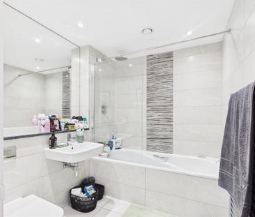 Apartment 26 The Gallery 71 Dublin Road, Belfast, BT2 7HG - Photo 4