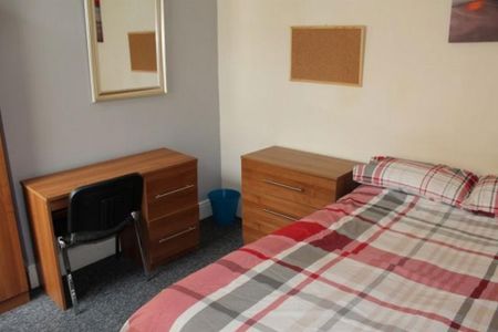 5 bedroom house to rent - Photo 3