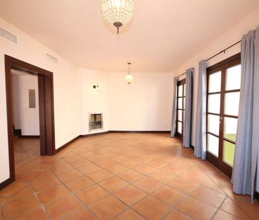 Casa adosada de alquiler en Avenida de Andalucia, 71, Benahavís pueblo - Photo 4