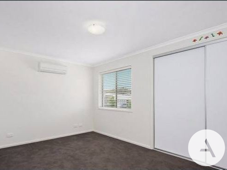 57 Turbayne Crescent, Forde ACT 2914 - Townhouse For Rent | Domain - Photo 4