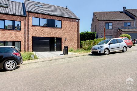 A LOUER - MAISON NEUVE 4 CHAMBRES AVEC JARDIN ET GARAGE - Photo 3