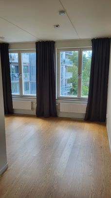 Tellusvägen, Sollentuna - Photo 1