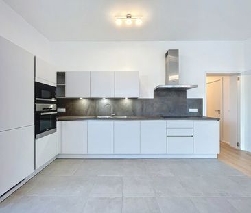 Rez-de-chaussée - à louer - Photo 6