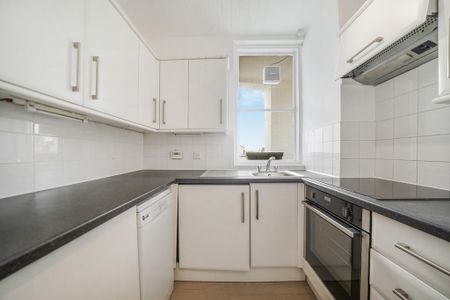 2 bedroom maisonette to rent - Photo 2