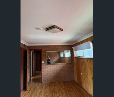 3 bedroom double garage - Photo 3