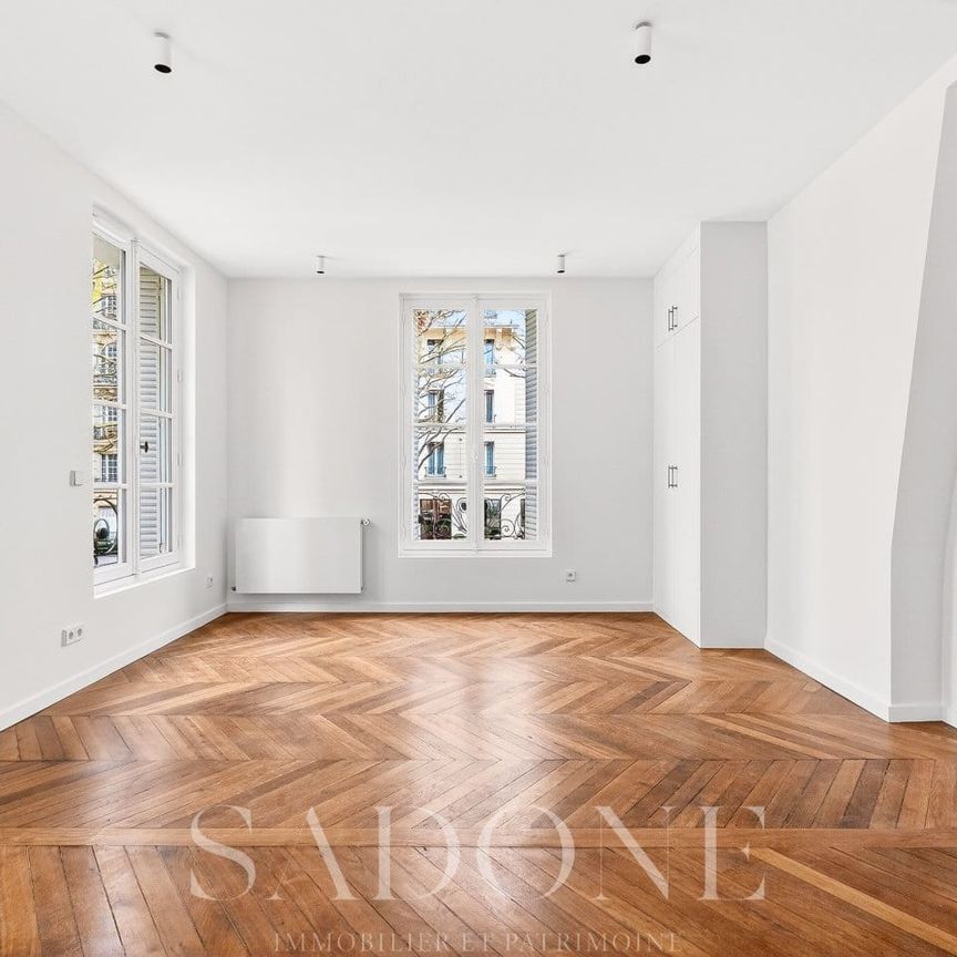 Location Maison-villa 5 pièces 113,75 m² à Neuilly-sur-Seine - Photo 1