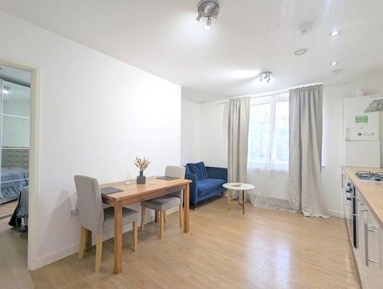 1 bedroom flat to rent - Photo 1