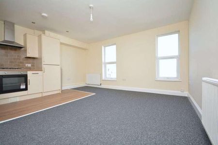 Godwin Road, Margate, CT9 - Photo 2