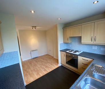 28 Ferguson Drive, Tipton, DY4 - Photo 5