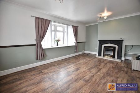 3 bedroom semi-detached house to rent - Photo 2