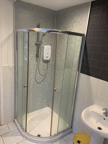 17 Chobham Street - Photo 2