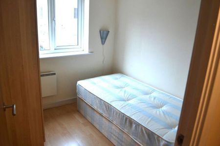 2 bedroom apartment to rent - Photo 5