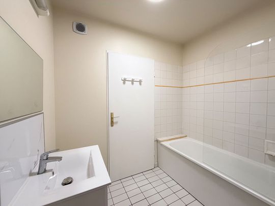 Location appartement 1 pièce, 32.90m², Reims - Photo 1