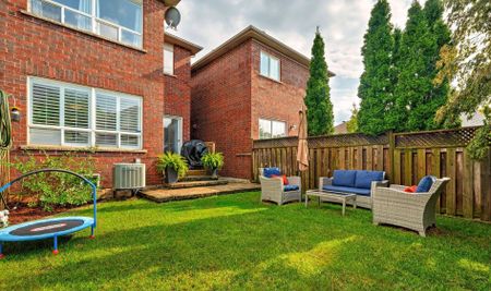 For Lease - 5647 Stella Lane, Burlington, Ontario - Photo 4