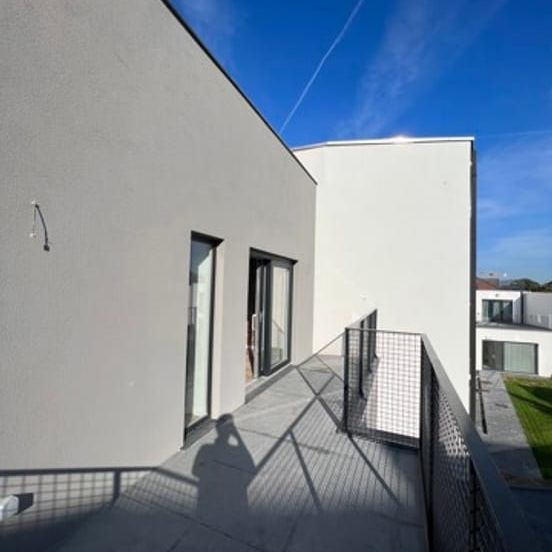 Appartement te huur - Photo 1