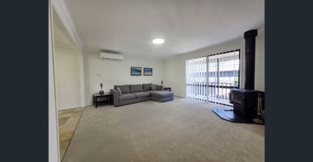 Fully Renovated Family Home in a Prime McGraths Hill Location - Photo 2