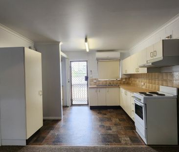 12/71 Boland Street, Westcourt QLD 4870 - Apartment For Rent | Domain - Photo 5