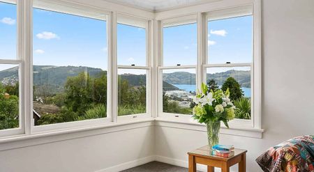 Charming 5BR Roslyn Retreat w/Deck & Garden - Photo 5