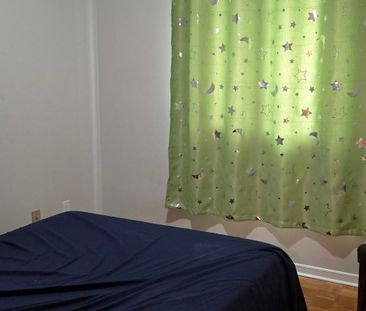 For Lease - 463 Commonwealth Circle, Mississauga, Ontario - Photo 5