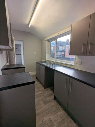 2 bedroom house to rent - Photo 1