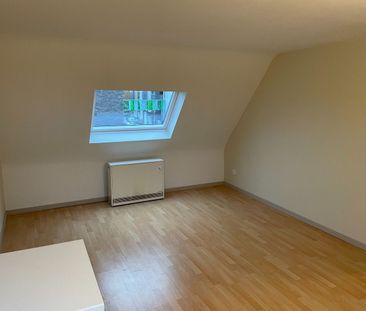 Appartement te huur met 1 slaapkamer op 3-de verdieping zonder lift... - Photo 2