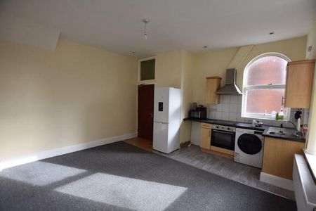 1 bedroom apartment to rent - Photo 2