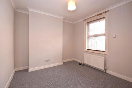 12 Aigburth Park, Belfast, BT4 1PQ - Photo 3