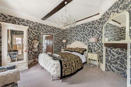 5 bedroom townhouse to rent - Photo 4