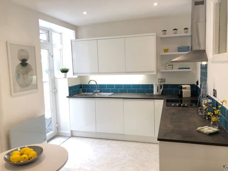 1 bedroom apartment to rent - Photo 4