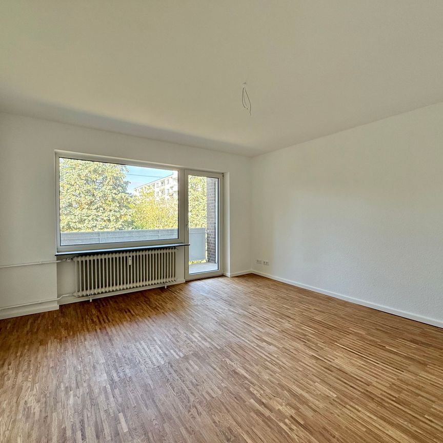 Großzügige + helle 3-Zimmer-Wohnung mit Balkon in guter Lage - Photo 1