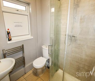 1 bedroom in a house share to rent - Photo 1
