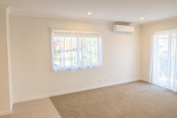LOW MAINTENANCE TOWNHOUSE - Photo 1
