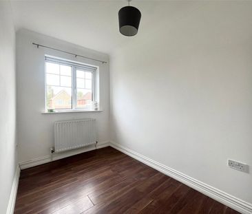 Boxalls Lane, Aldershot, Hampshire, GU11 - Photo 2