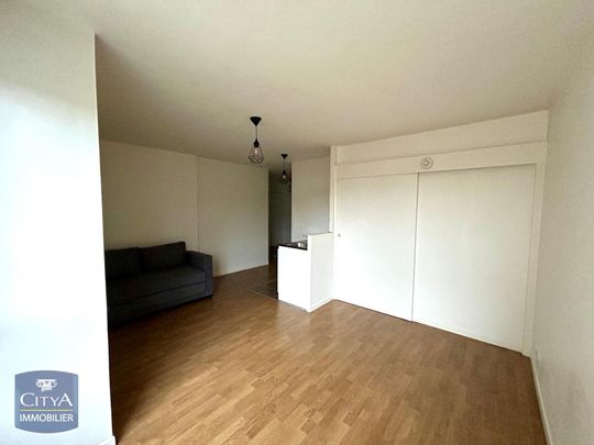 Location Appartement 1 pièce 34m² ST CYR L ECOLE 78210 - Photo 1