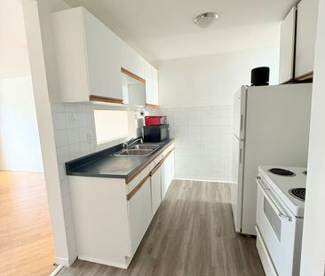 For Lease - 1547 O'connor Drive Unit# A, Toronto, Ontario - Photo 1