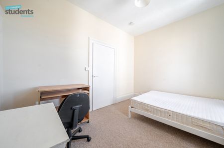 3 bedroom terraced maisonette to rent - Photo 3