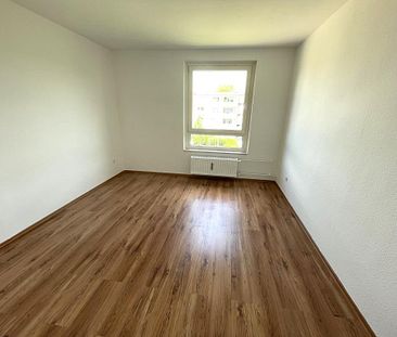 Anmietung sofort möglich! Gut aufgeteilte 3-Zimmer-Wohnung in Wolfsburg Vorsfelde mit Balkon! - Foto 2